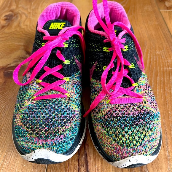 Nike size 7 custom shoe - Picture 2 of 2